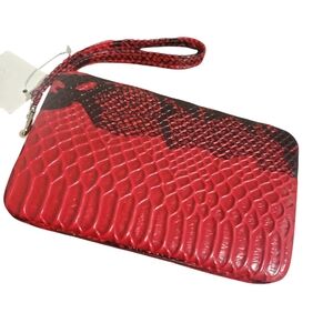 FAUX PYTHON CLUTCH RED & BLACK /EMBOSSED LACE WRIISTLET